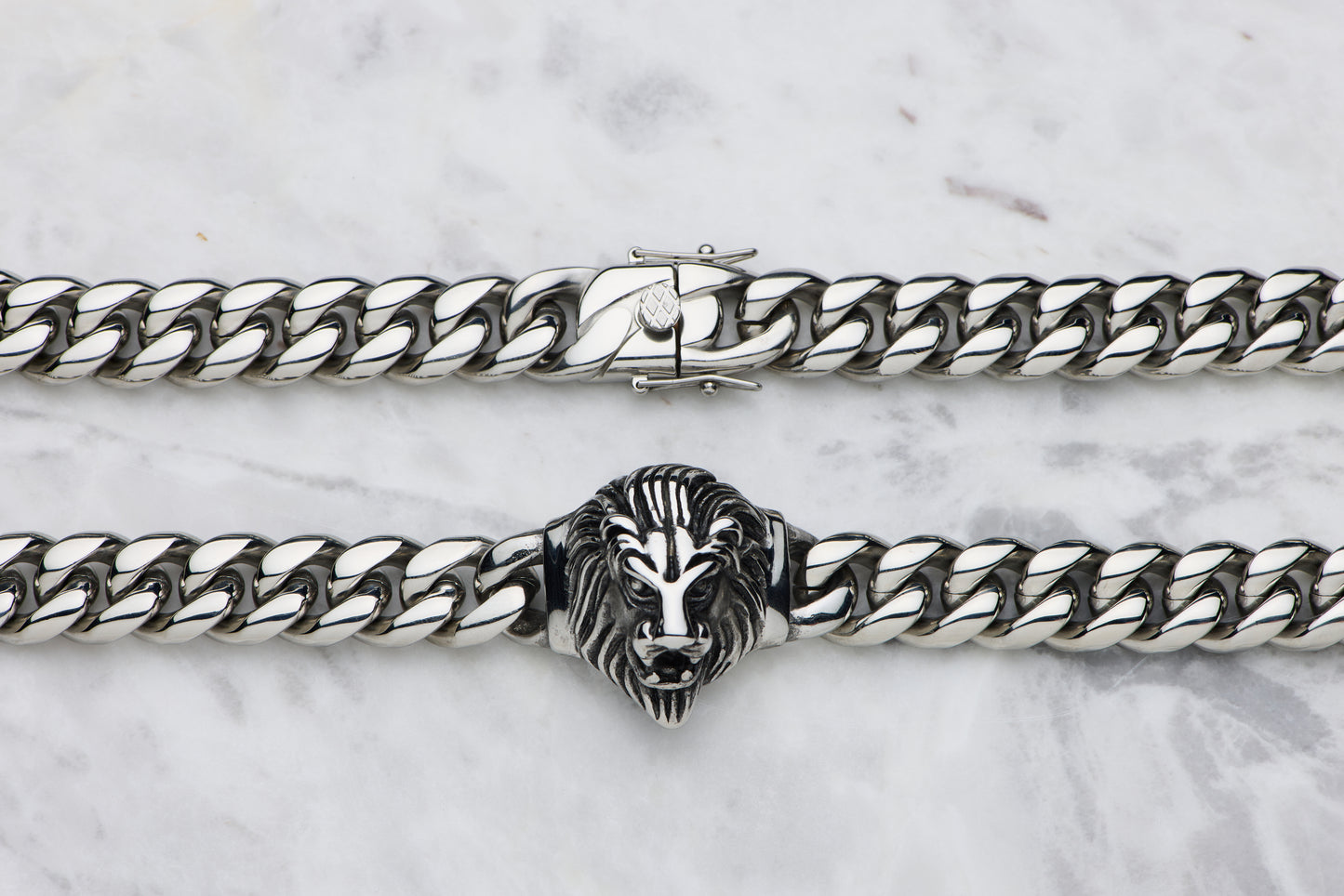 Embossed Lion Chain - Silver Waverley jewellery | Australia