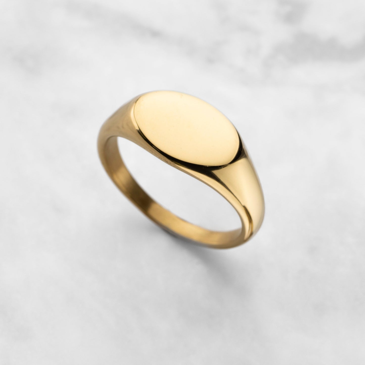 Balmain Oval Signet - Gold