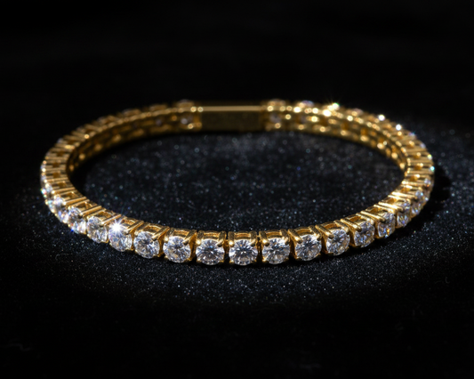 Tennis Bracelet — Diamond Detail Close Up